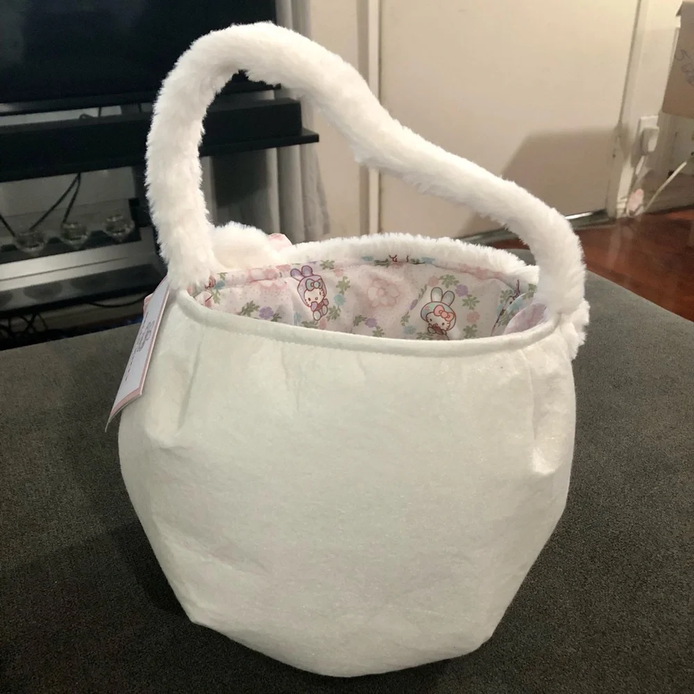 Pottery Barn Hello Kitty Critter Easter Bucket